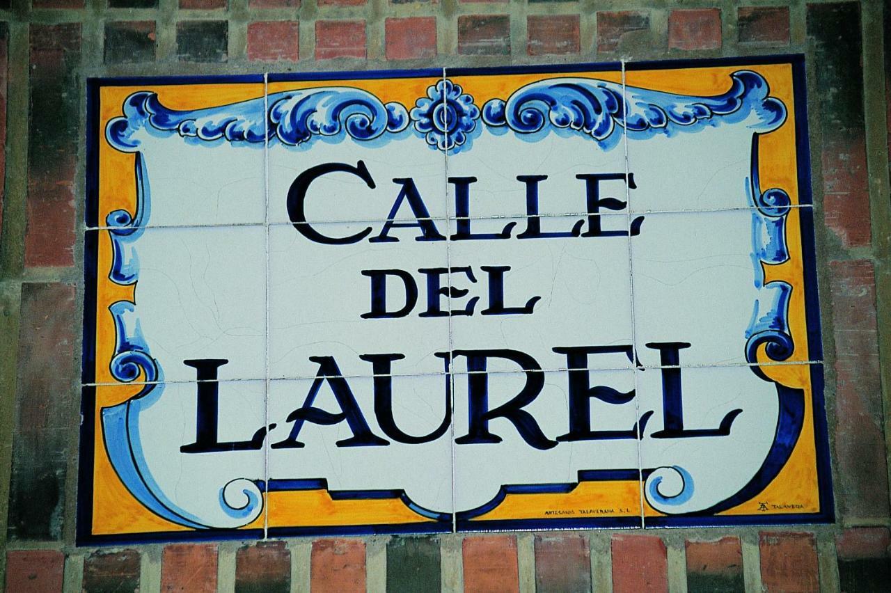 El Chalet Del Golf Urturi Exterior photo